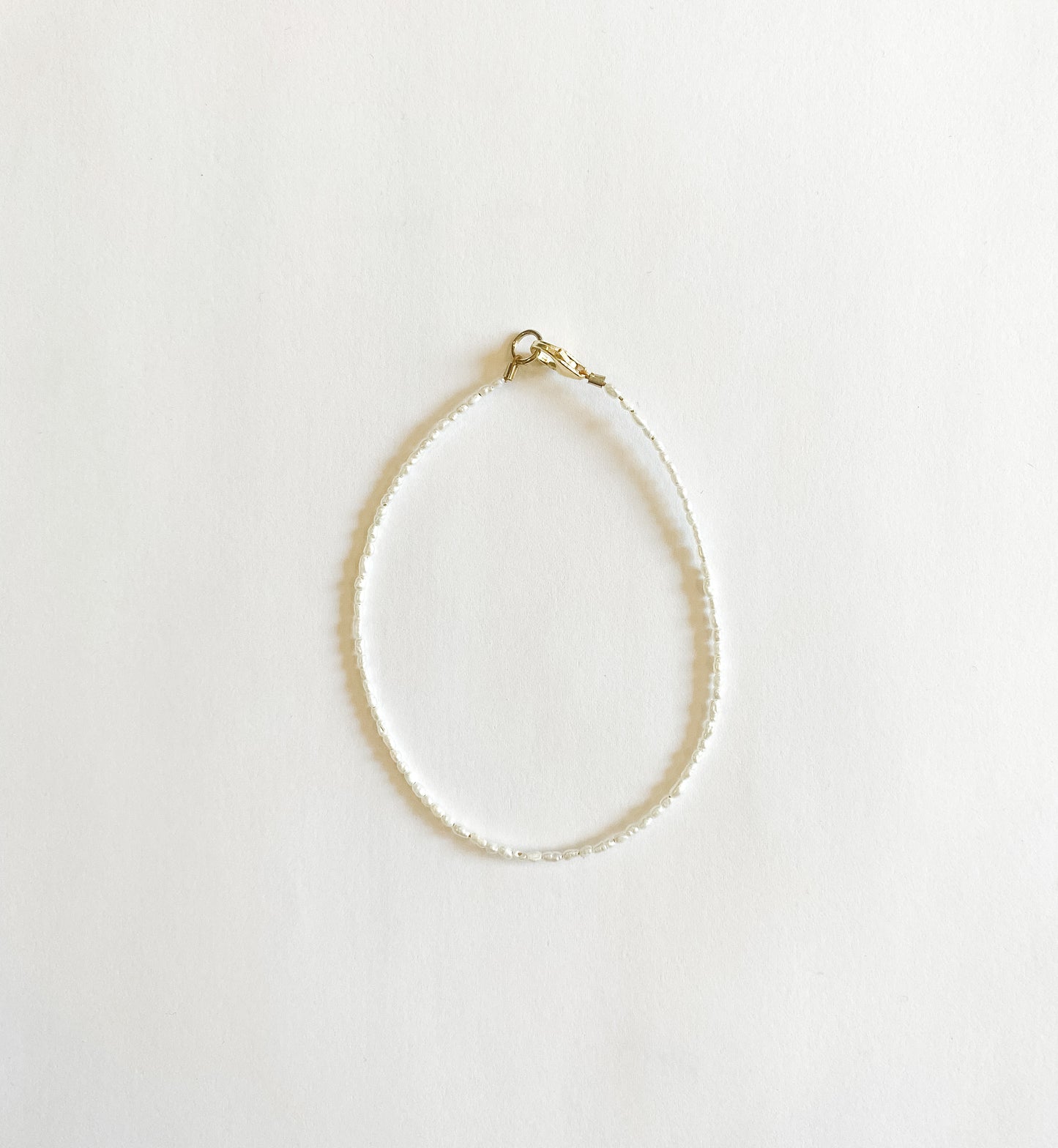Tiny White Pearls Bracelet